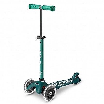 MICRO Mini Deluxe ECO LED Scooter – Green