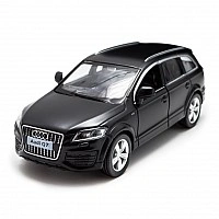 Children's car model AUDI Q7 V12 TechnoDrive 250433U, scale 1:39