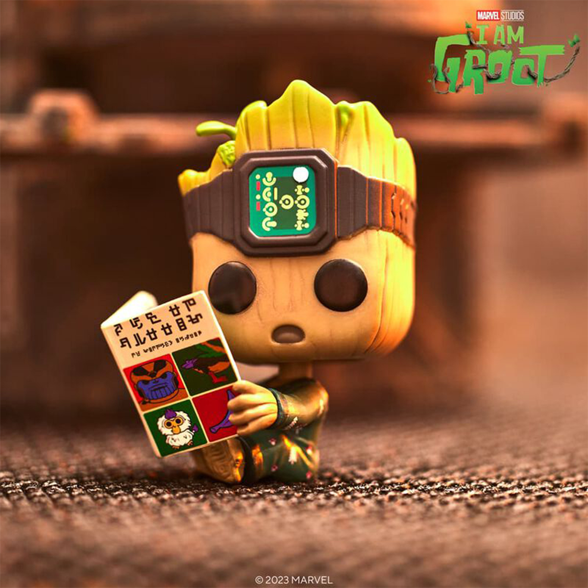 Игровая фигурка Funko Pop! - Грут с книгой