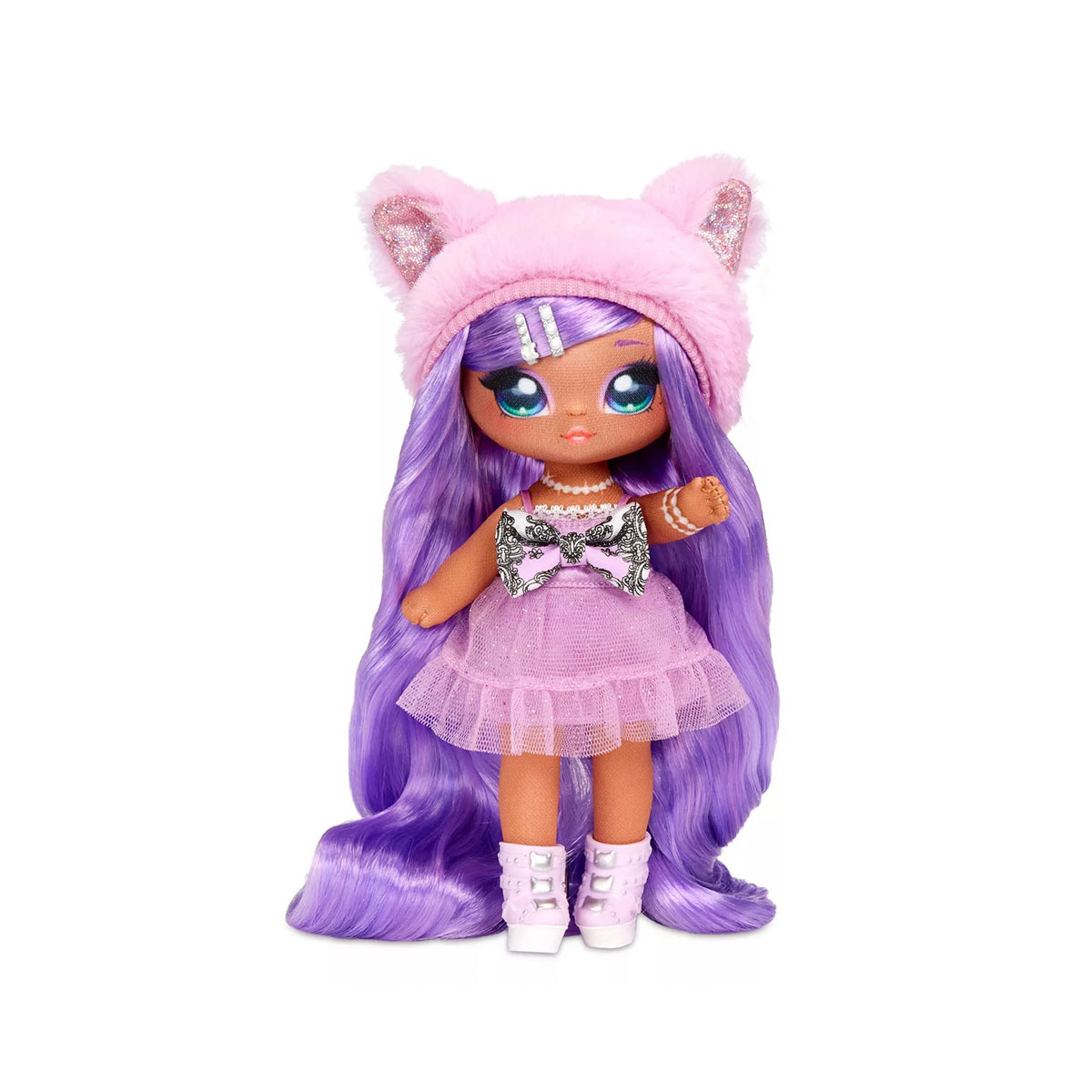 A playset with Na! Na! Na! Surprise – Kitty Lavender Family