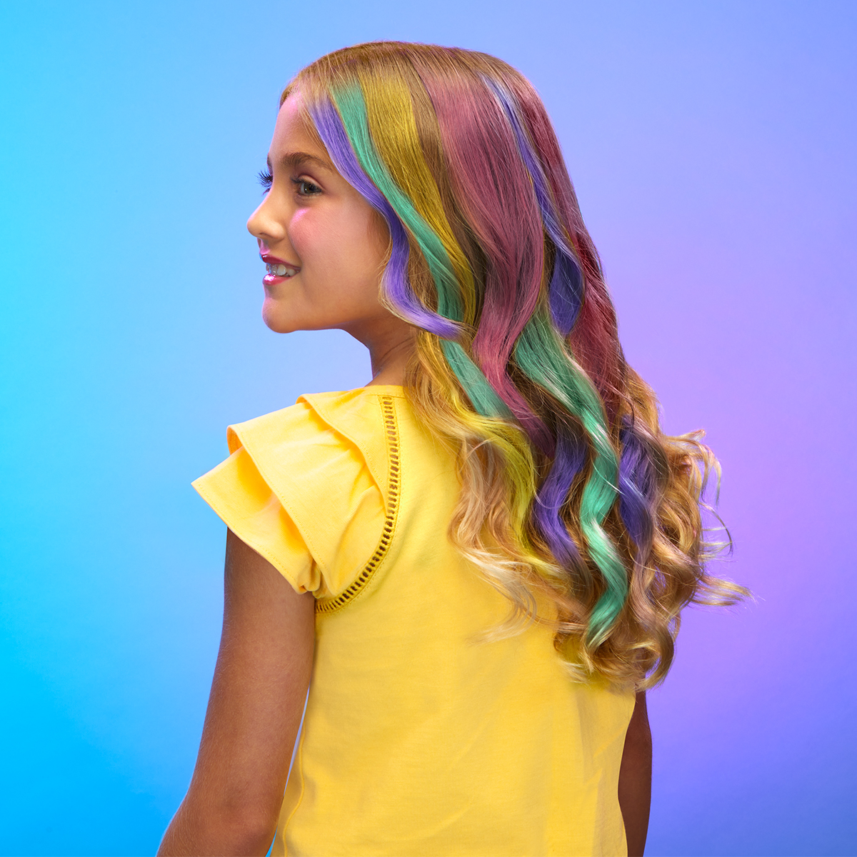 Игровой набор с куклой Rainbow High серии Мелки для волос и стиль – Амая