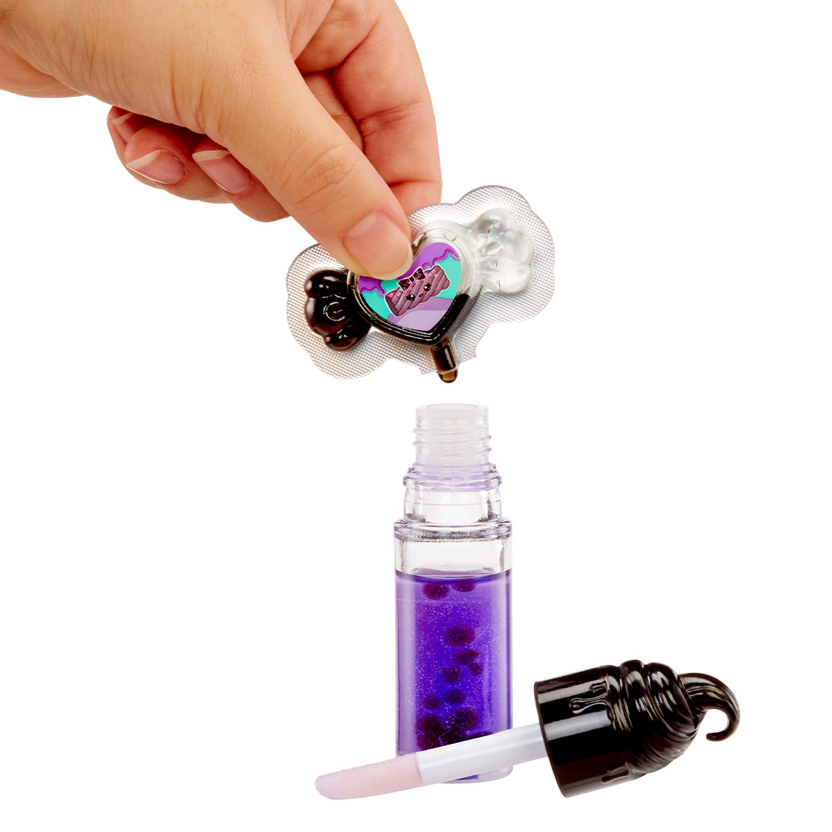 Playset with a doll and lip gloss Yummiland SS – Blake Licorice