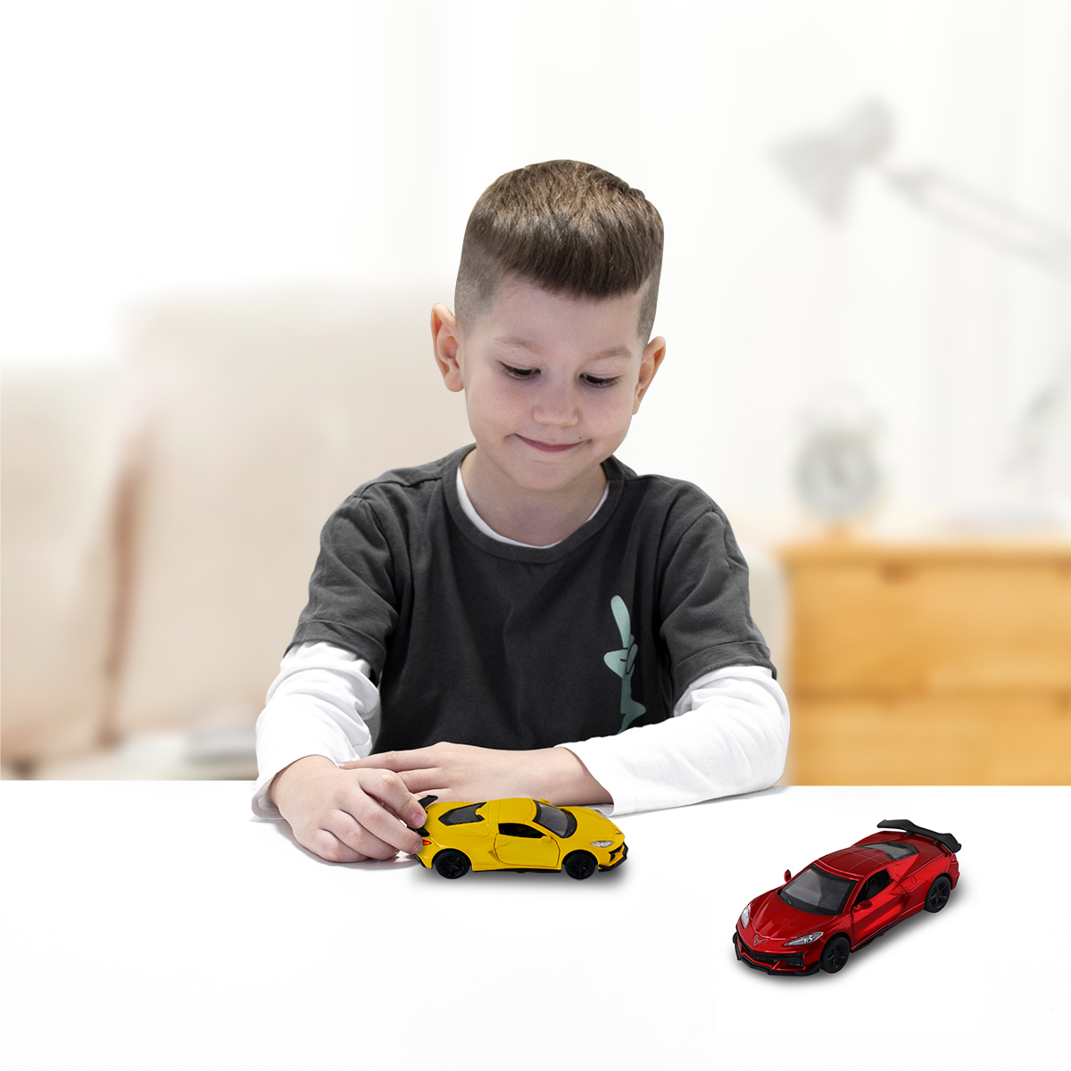 Car model: 2024 Chevrolet Corvette C8 Z06 (yellow, red)