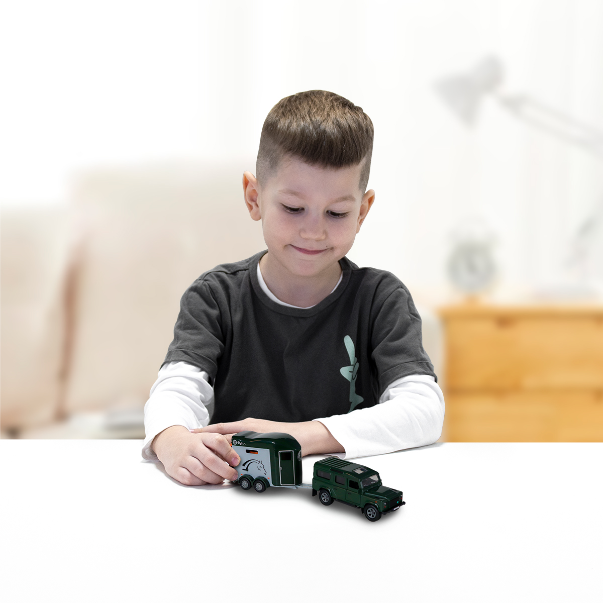 Land Rover Playset (with trailer and horse figures)