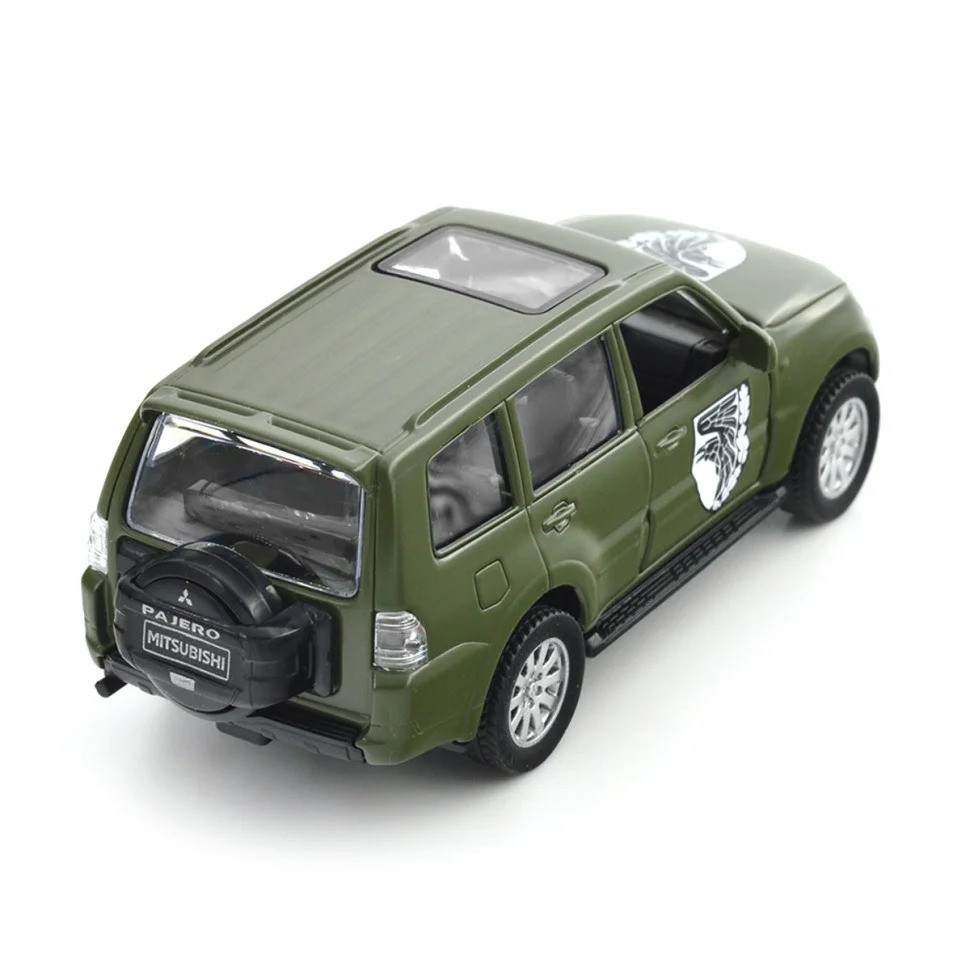 Автомодель серии "Шевроны Героев" Mitsubishi Pajero 4WD Tubro "93 ОМБр" 250283M