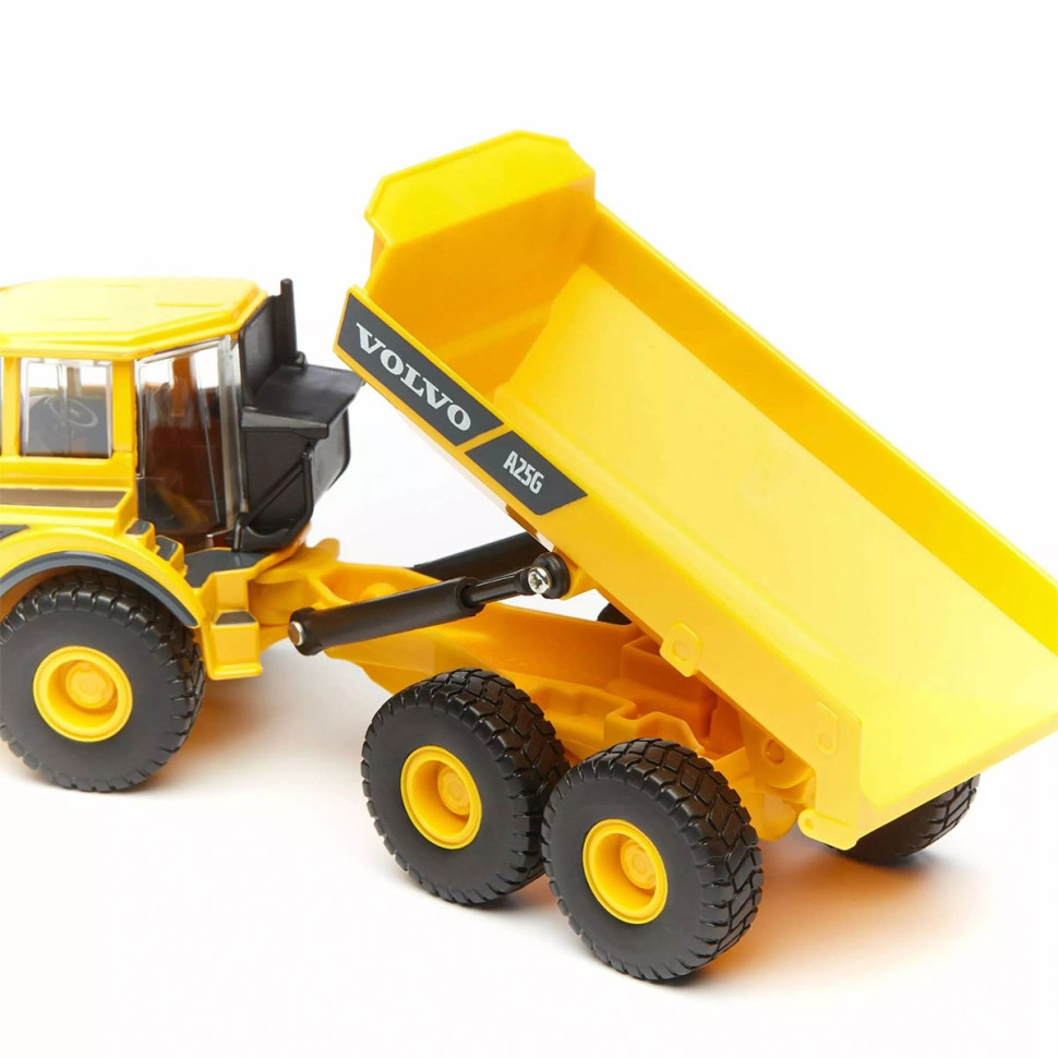 Автомодель "Самосвал Volvo A25G" Bburago 18-32085 серії Construction Автомодель "Самосвал Volvo A25G" Bburago 18-32085 серії Construction